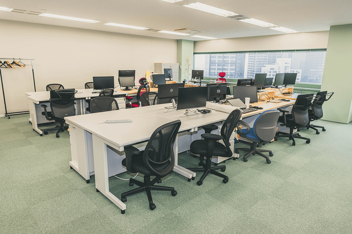 西新宿のオフィスの風景